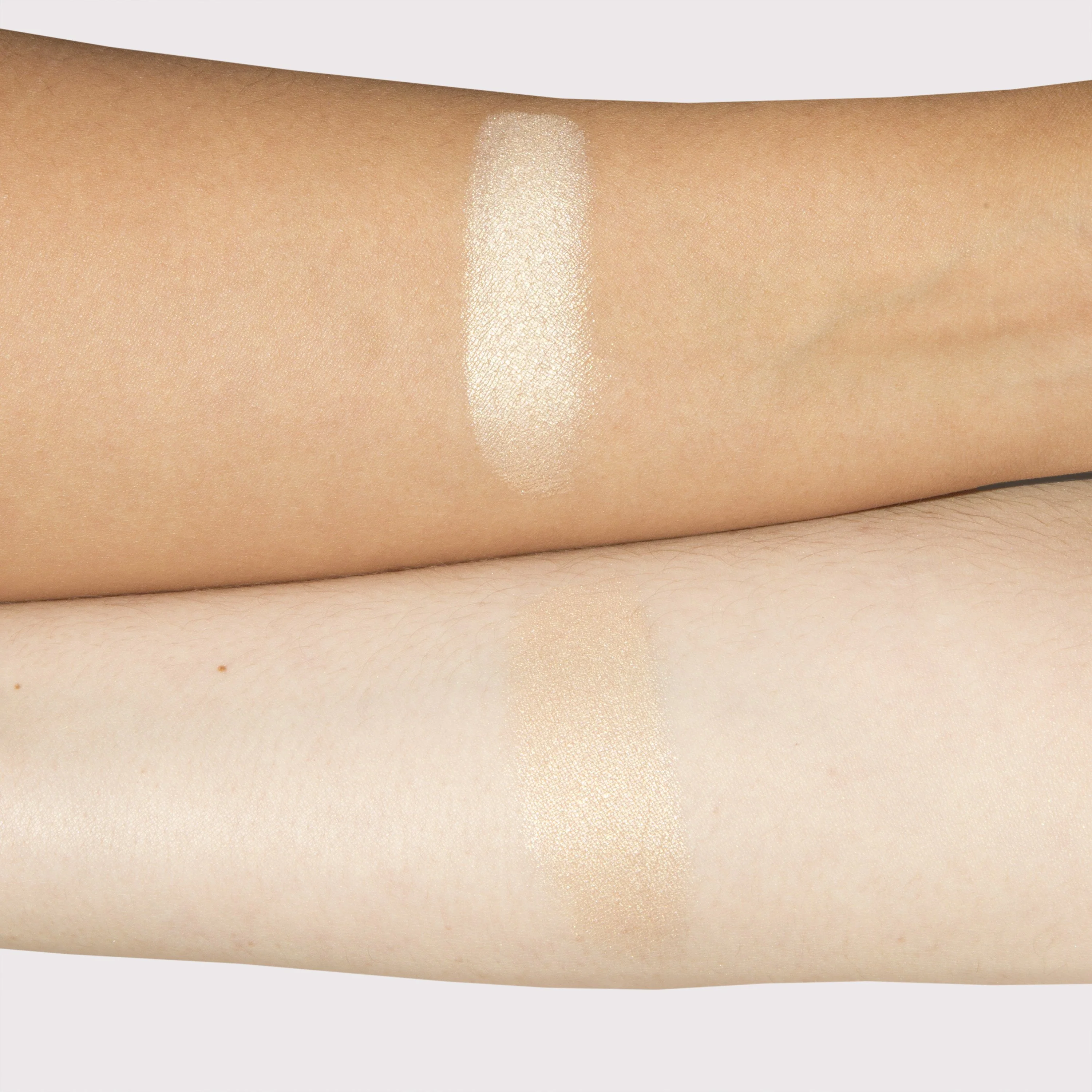Mary-Lou Manizer® Powder Highlighter - Image 3